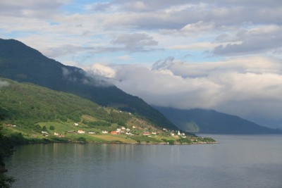 Blick auf den Sognefjord aus unseren Ferienhaus Domizil.